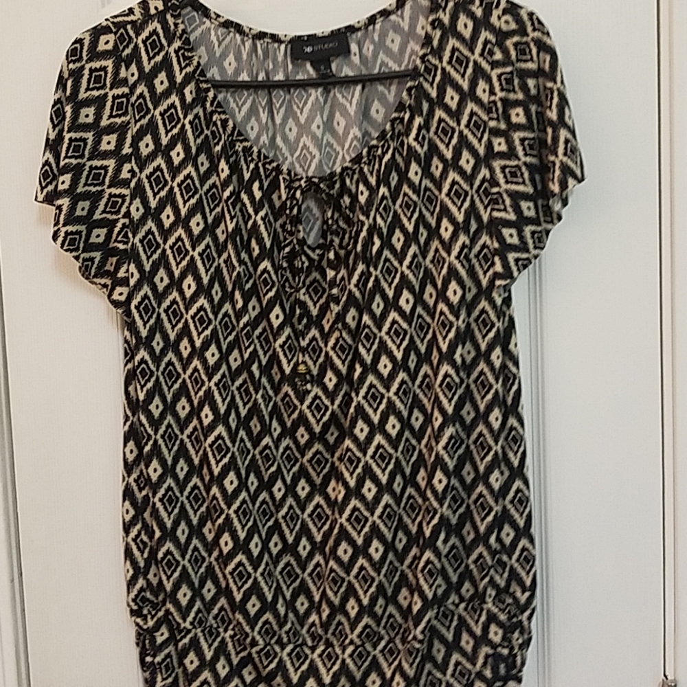 Aztec, short sleeved blouse. Size small.